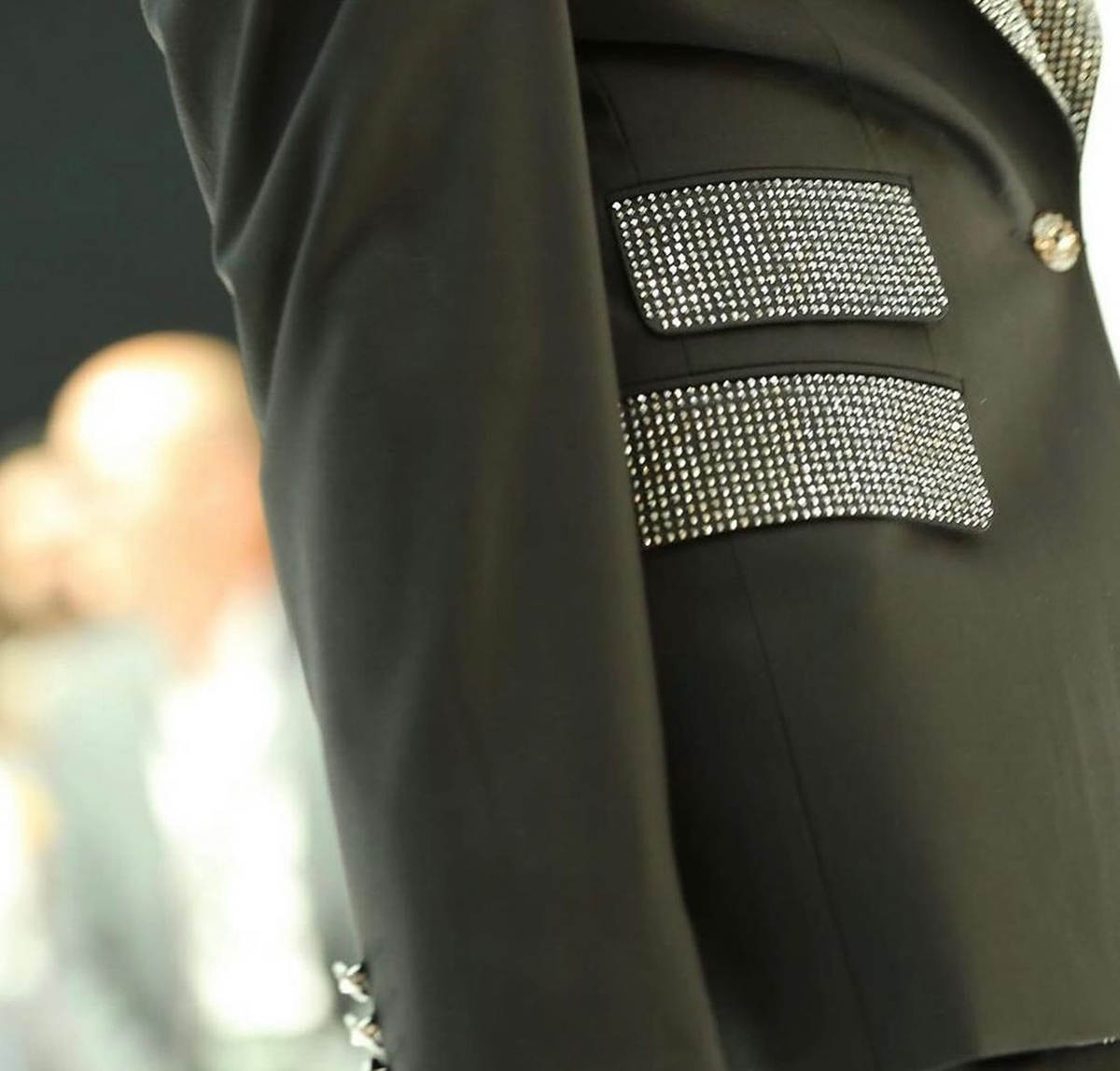 بدلة رسمية رجالية مطرزة من قطع - مراجعة Men Formal Wear Modern وسعره